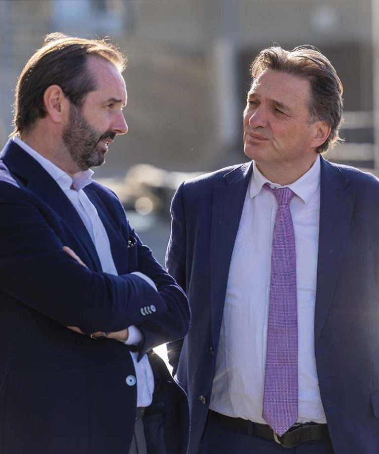 MINISTER OSSIAN SMYTH VISITS KILSARANS FACILITY IN KILDARE